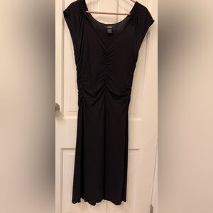 〰️ Y2K Vintage Express Black V-Neck Midi Dress W/ Center Ruching - Size 8 〰️